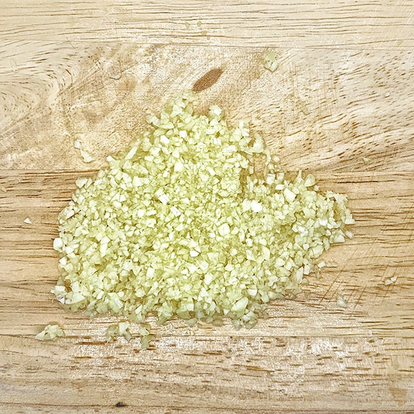 minced garlic for garlic paste