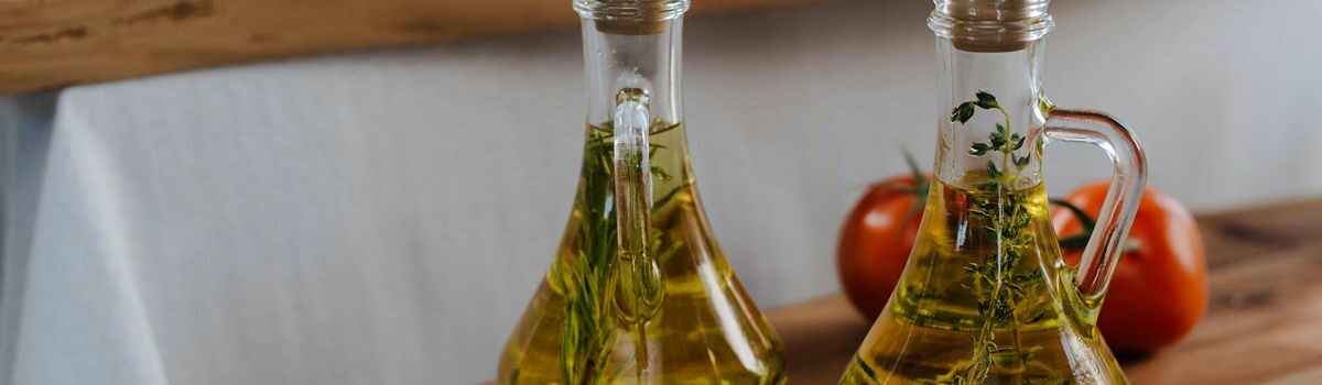 how to make garlic oil feature image