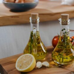 how to make garlic oil feature image