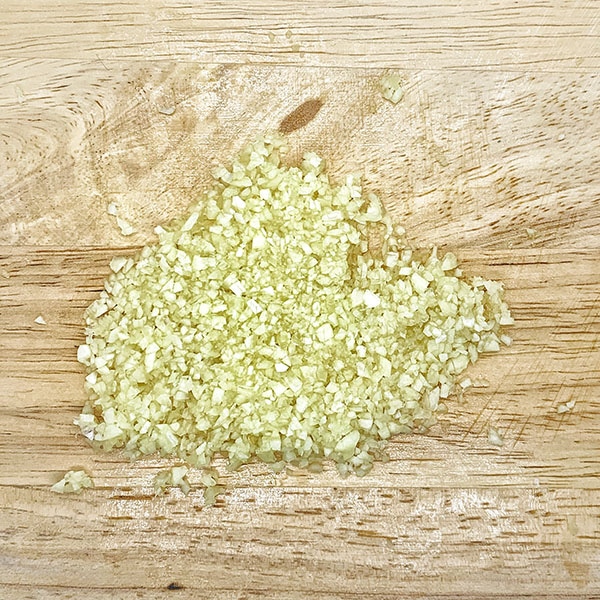 How To Make Garlic Paste?